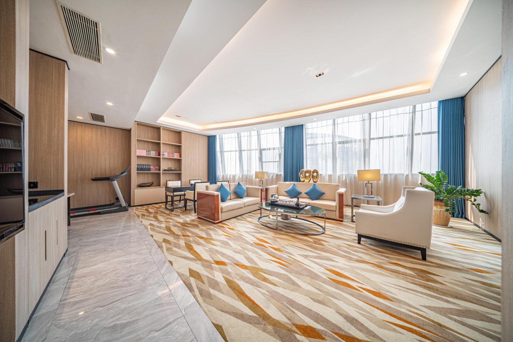 Days Hotel Suzhou Suzhou  Bagian luar foto