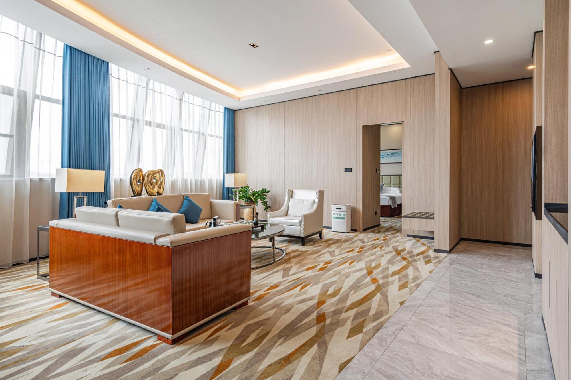 Days Hotel Suzhou Suzhou  Bagian luar foto